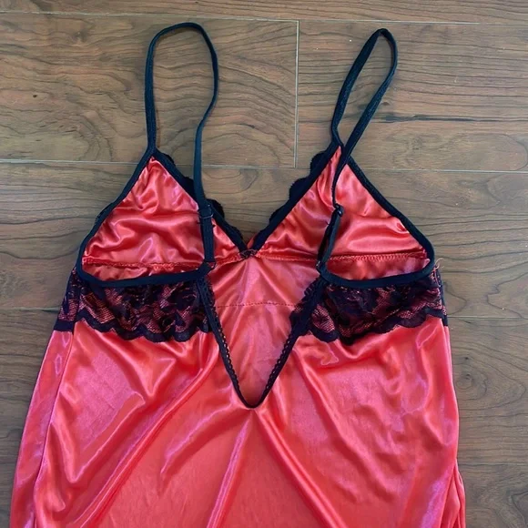 Red and Black Silky One Piece Lingerie Slip Top - Picture 4 of 5